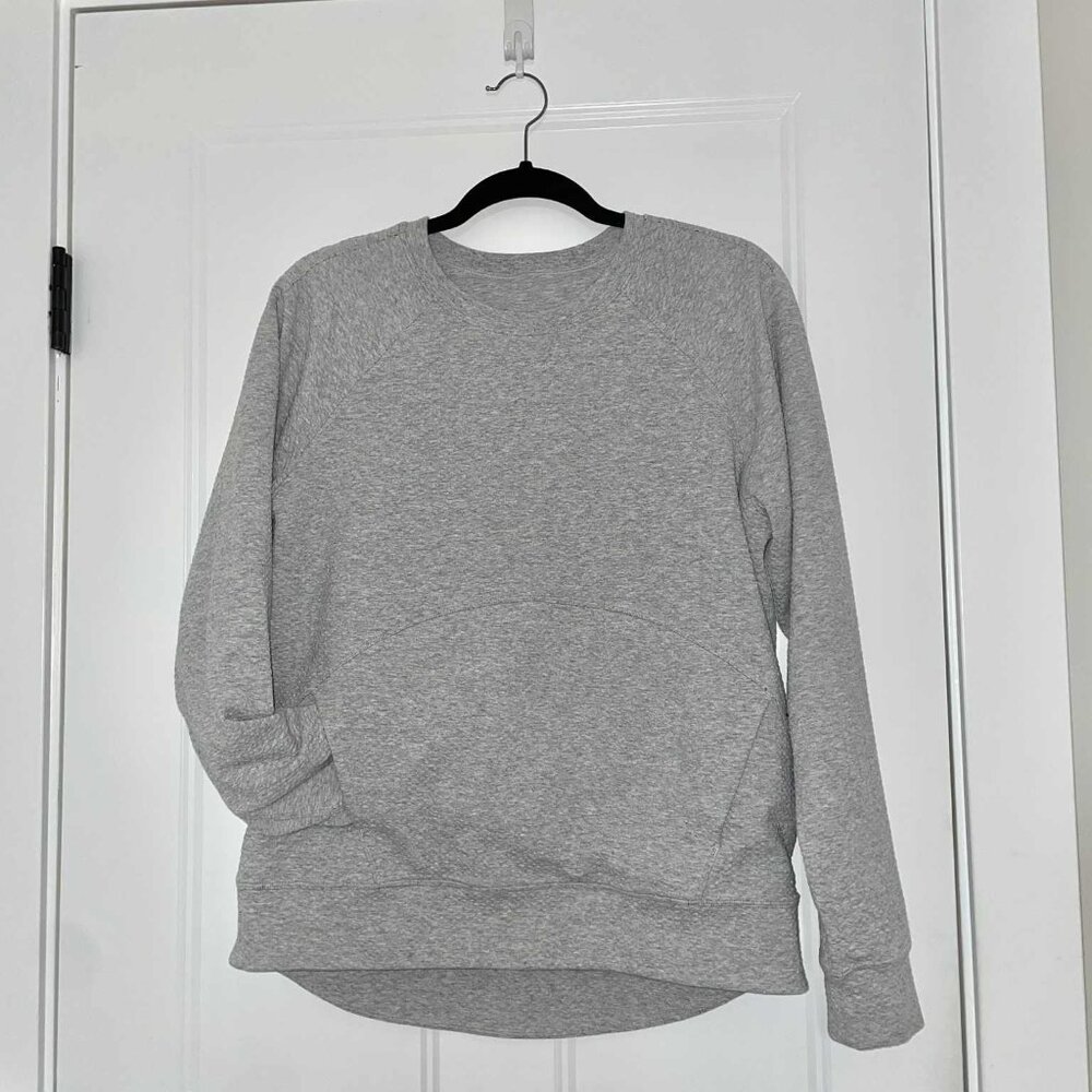 Lululemon Catch A Moment Crew - Heathered Core Light Grey - Size 10 - VEUC